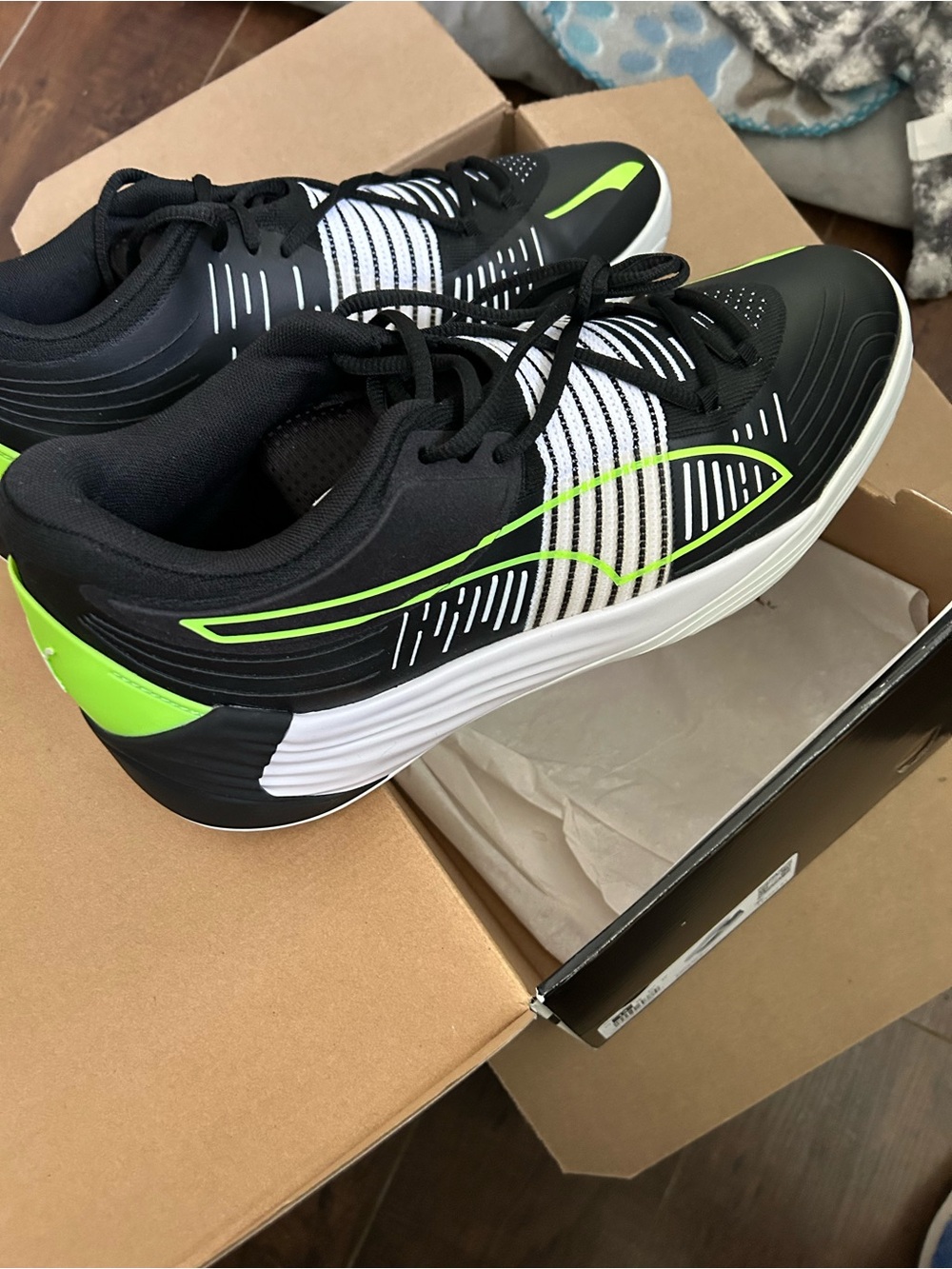 Puma Men's Black and Neon Green Athletic Sneakers Men’s basketball shoes size 13